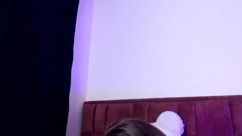 Kloe online show from February 19, 2025, 8:01 am