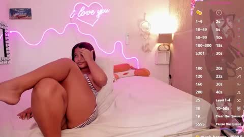 kloeandjhos online show from December 7, 2024, 10:28 pm