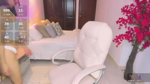 Kloe Brown online show from October 23, 2025, 10:36 am