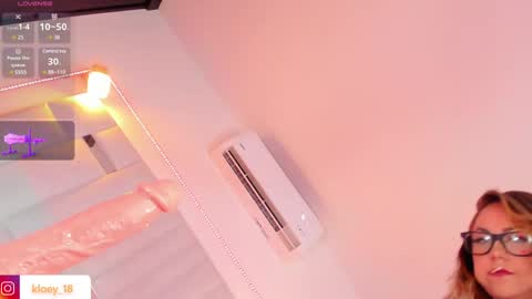 Kloey  online show from December 12, 2024, 11:47 pm