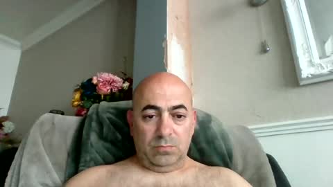 knickerwhipper online show from May 18, 2026, 3:07 pm