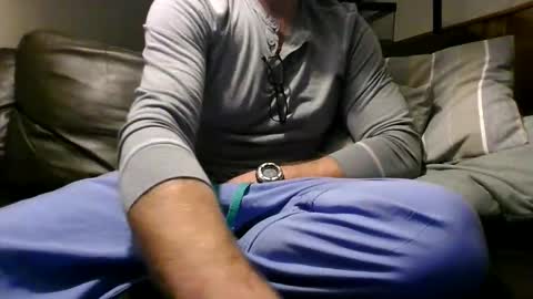 Knight3975 online show from October 23, 2025, 3:11 pm