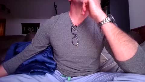 Knight3975 online show from May 15, 2026, 5:47 am