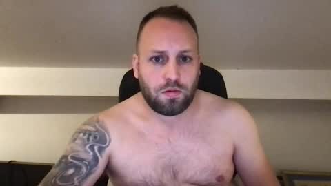 Snapshot of kobasic chatting on October 1, 2025, 11:00 pm hugo online show from October 1, 2025, 11:00 pm