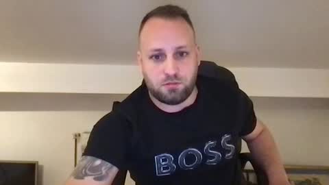 hugo online show from November 23, 2025, 10:53 pm