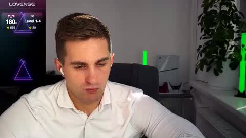 Sweet boy online show from September 24, 2025, 12:08 pm