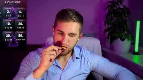 Sweet boy online show from October 15, 2025, 10:21 pm