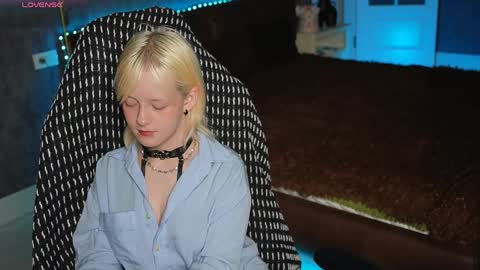 Kofi online show from April 22, 2026, 10:22 pm