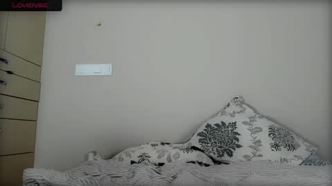 Snapshot of kokonut__ chatting on February 17, 2025, 7:31 pm Lisa online show from February 17, 2025, 7:31 pm