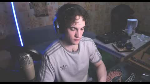 Snapshot of kolyakayne chatting on April 24, 2026, 6:27 am Kolya Kayne online show from April 24, 2026, 6:27 am