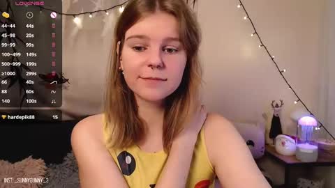 Snapshot of komorebbi chatting on December 17, 2024, 9:38 pm Marta online show from December 17, 2024, 9:38 pm