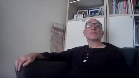 kooman65 online show from September 26, 2025, 2:10 pm