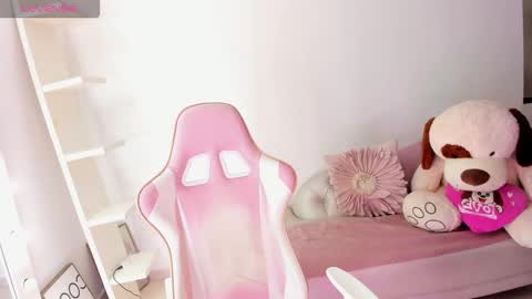 Koral Cuz online show from November 23, 2025, 3:12 pm