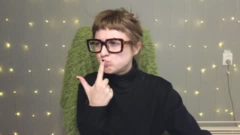 Snapshot of kortny_yo chatting on December 14, 2024, 8:29 pm Kortny online show from December 14, 2024, 8:29 pm