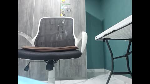 Snapshot of koto420 chatting on March 9, 2025, 3:54 am Koto Bombon online show from March 9, 2025, 3:54 am