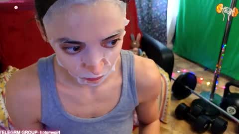 Gal online show from February 9, 2026, 9:02 am