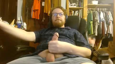 koutyb online show from October 12, 2025, 1:04 am