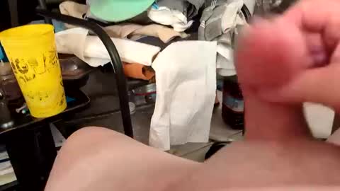 Snapshot of krastheman chatting on October 10, 2025, 12:37 pm KrasTheMan online show from October 10, 2025, 12:37 pm