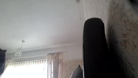 kripijs2 online show from October 26, 2025, 2:23 pm