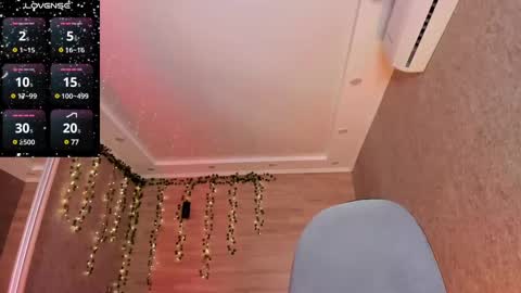 kris_anxxx online show from February 15, 2025, 8:11 am