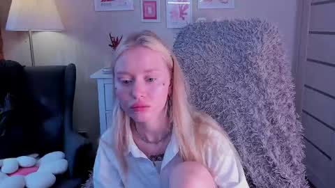 kris_grant online show from September 26, 2025, 10:19 am