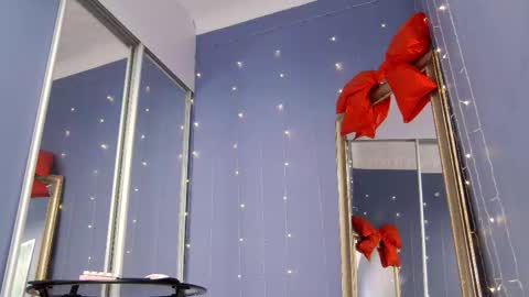 Snapshot of kriskras__ chatting on February 18, 2026, 5:14 am kriskras__ online show from February 18, 2026, 5:14 am