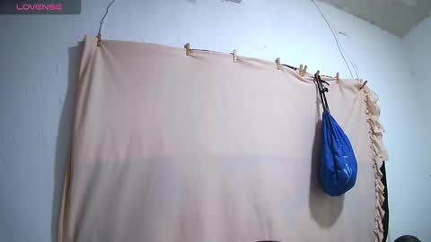 krissone online show from March 17, 2026, 9:18 pm