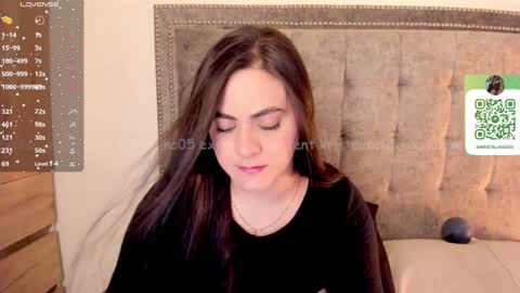 Snapshot of kristalina5 chatting on January 15, 2025, 3:11 am camila  online show from January 15, 2025, 3:11 am