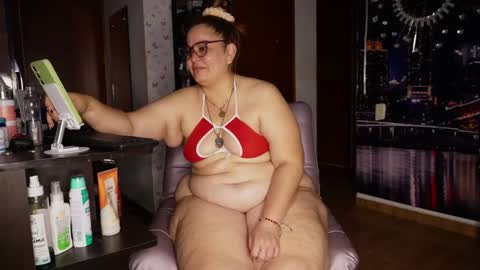 Snapshot of kristenhill1 chatting on December 18, 2024, 11:51 pm Kristen online show from December 18, 2024, 11:51 pm