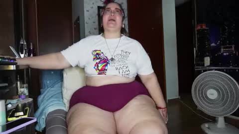 Kristen online show from November 7, 2025, 4:23 am