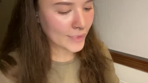 kristiekitty online show from April 27, 2026, 4:21 am