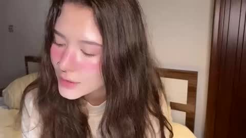 kristiekitty online show from May 6, 2026, 1:25 am
