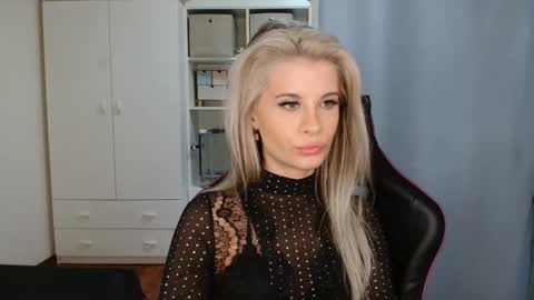 Snapshot of kristineamore chatting on March 30, 2026, 6:20 pm KristineAmore online show from March 30, 2026, 6:20 pm