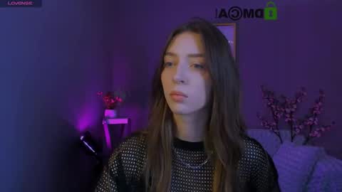 Snapshot of kristylovee chatting on September 17, 2025, 9:33 am Kristy online show from September 17, 2025, 9:33 am