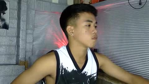 Snapshot of kritthanarkorn chatting on February 4, 2026, 2:23 pm kritthanarkorn online show from February 4, 2026, 2:23 pm