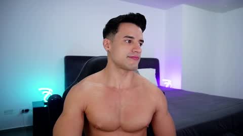 Snapshot of krops_ chatting on February 25, 2025, 10:04 am KROPS online show from February 25, 2025, 10:04 am