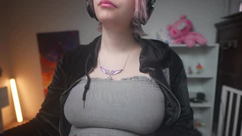 Snapshot of krystalsyxx chatting on February 2, 2025, 6:42 pm Krystal Syx online show from February 2, 2025, 6:42 pm