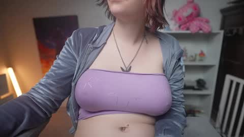 Snapshot of krystalsyxx chatting on February 24, 2025, 10:47 pm Krystal Syx online show from February 24, 2025, 10:47 pm