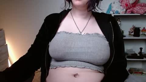 Krystal Syx online show from March 16, 2026, 1:26 pm