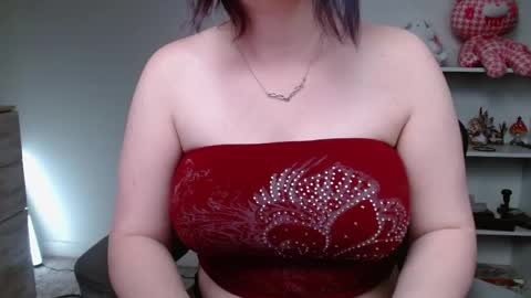 Krystal Syx online show from May 9, 2026, 6:02 pm