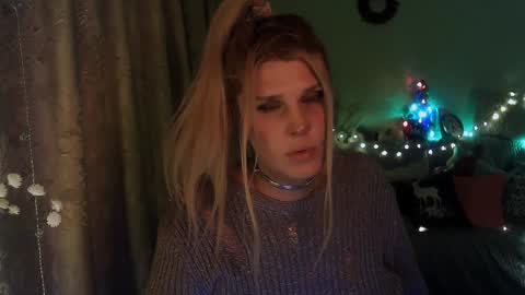 Snapshot of kudesnizza chatting on December 3, 2024, 1:32 pm Annika MTF ts post -op online show from December 3, 2024, 1:32 pm