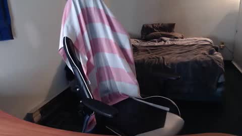 Kuggy online show from March 5, 2026, 1:01 am