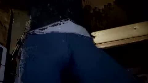 kumnnkevsuks4 online show from October 4, 2025, 11:41 am