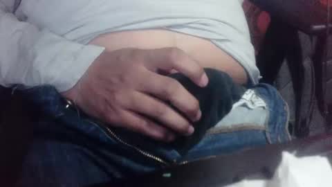 kunahub17 online show from March 21, 2026, 5:01 am