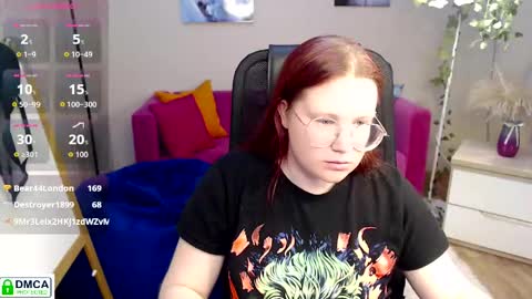 kuri_u online show from May 11, 2026, 4:04 pm