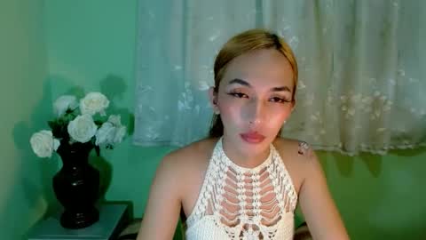 Snapshot of kween_romance chatting on January 24, 2025, 9:05 pm Kween online show from January 24, 2025, 9:05 pm