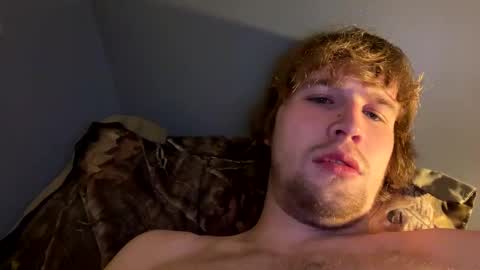 Snapshot of kylelovepussy69 chatting on February 27, 2025, 2:53 am kylelovepussy69 online show from February 27, 2025, 2:53 am