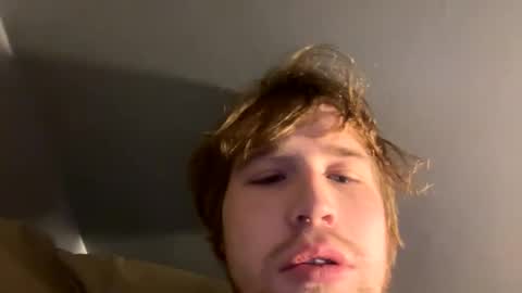 Snapshot of kylelovepussy69 chatting on March 9, 2025, 12:31 pm kylelovepussy69 online show from March 9, 2025, 12:31 pm