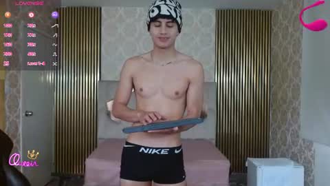 kyler_tay online show from June 27, 2026, 12:22 pm