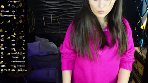 Kylie online show from February 7, 2025, 1:01 pm